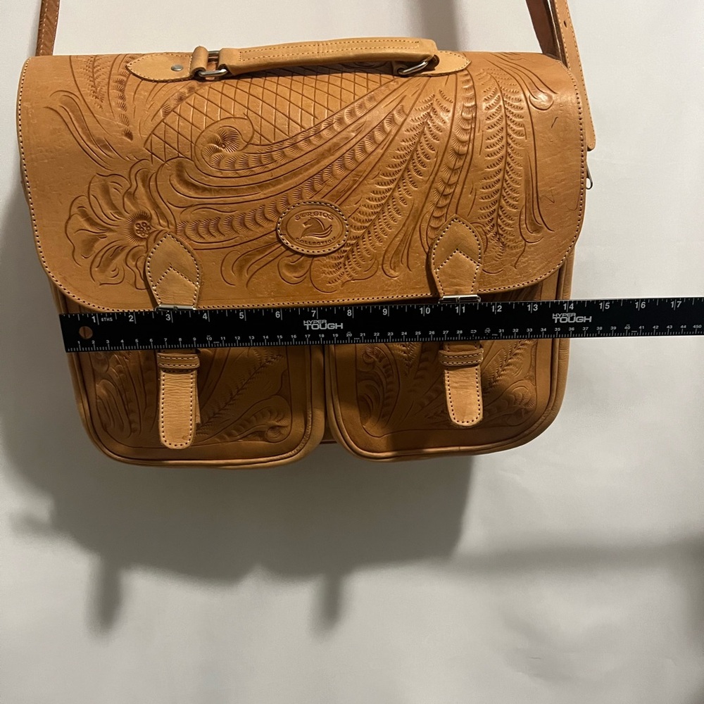 Sergios Collection Embossed Shoulder Bag - Picture 13 of 14